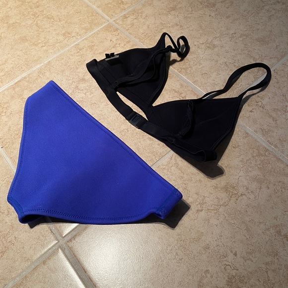TRIANGL BATHING SUIT SET - Picture 4 of 4